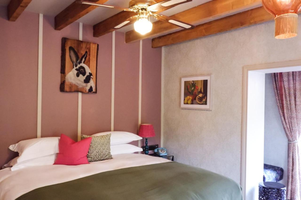 The Rabbit Hotel & Retreat テンプルパトリック エクステリア 写真
